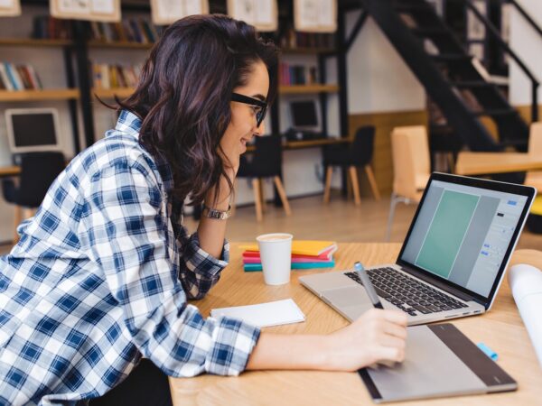 Notebook para estudantes: como escolher uma máquina boa sem estourar o orçamento?